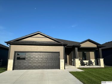 315 N 105th Street, Lincoln, NE 68527