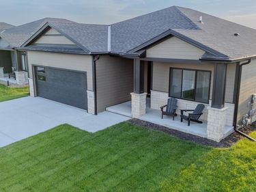 315 N 105th Street, Lincoln, NE 68527