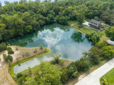 8305 Kauai Drive, Papillion, NE 68046