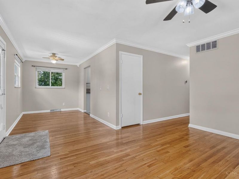 5535 Chandler Street, Cincinnati, OH 45227 Photo 3