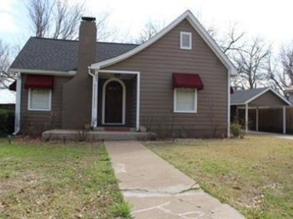 403 W James Street , Wills Point, TX 75169