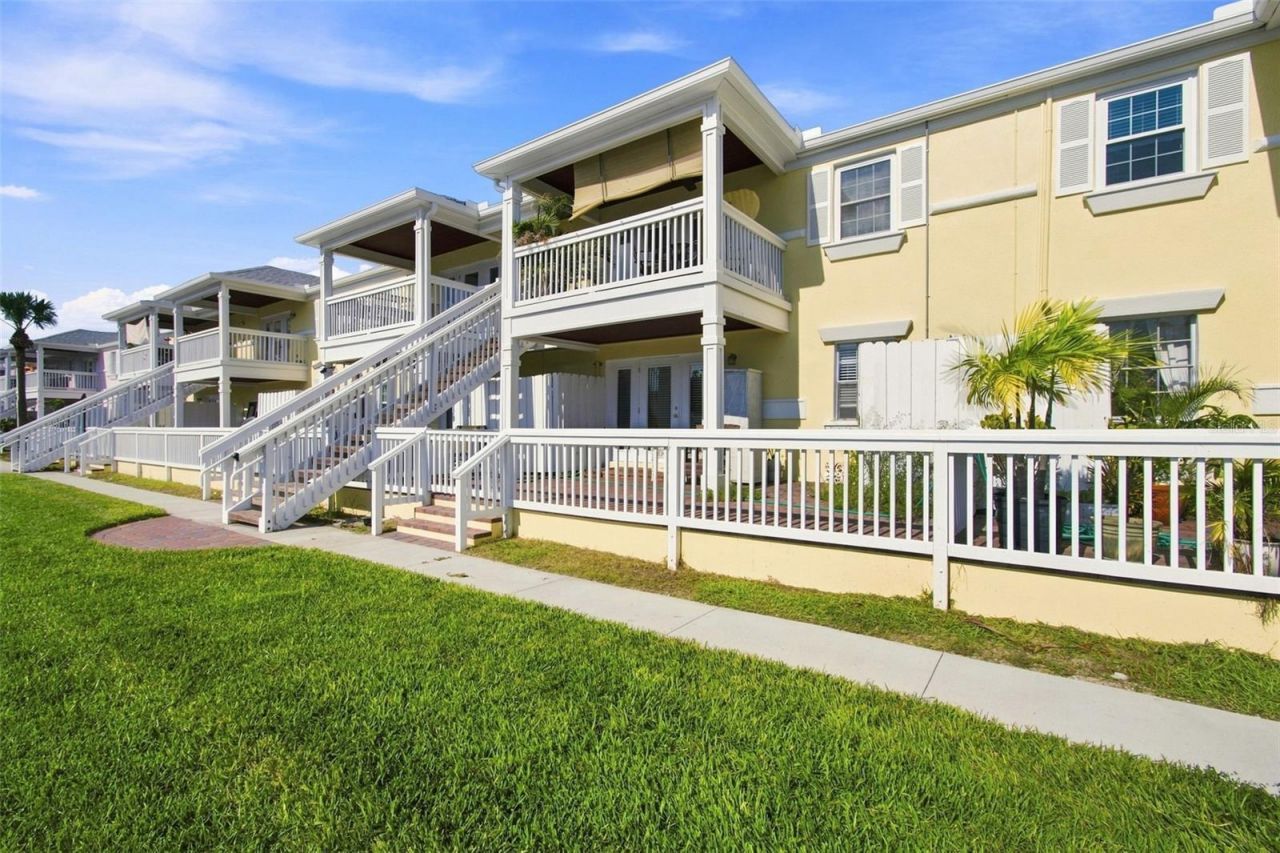 3889 Pompano Drive Se, Unit A, Saint Petersburg, FL 33705 Photo