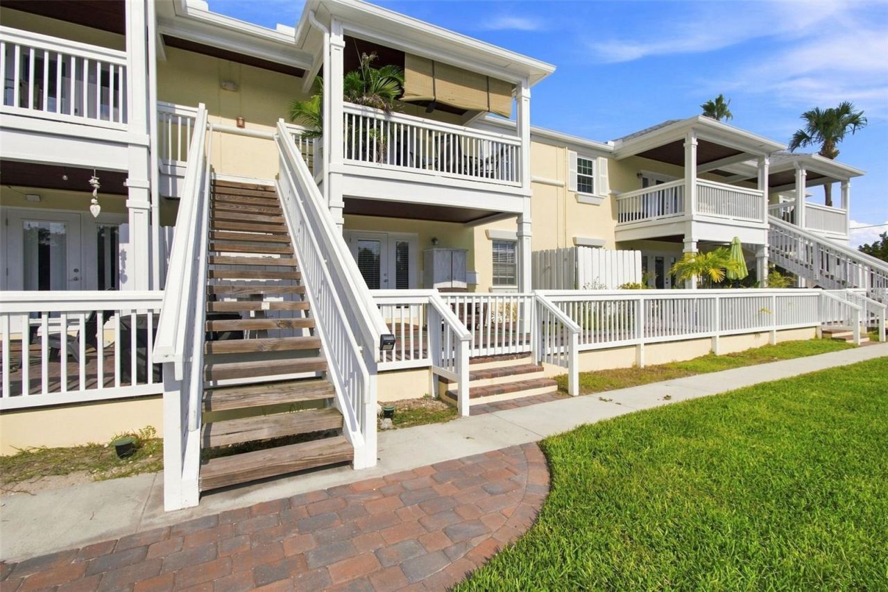 3889 Pompano Drive Se, Unit A, Saint Petersburg, FL 33705 Photo