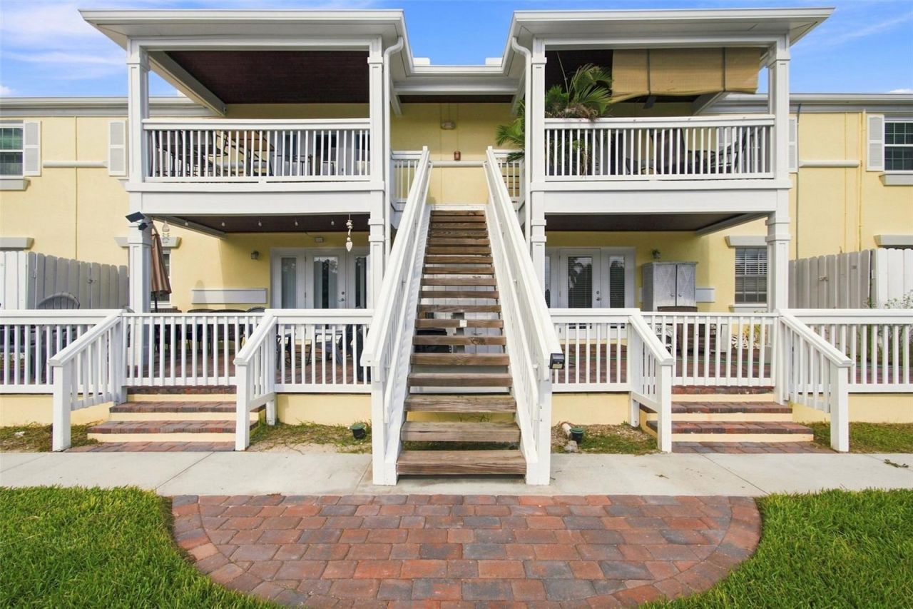 3889 Pompano Drive Se, Unit A, Saint Petersburg, FL 33705 Photo