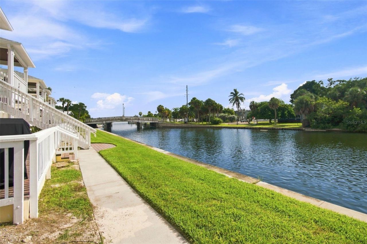 3889 Pompano Drive Se, Unit A, Saint Petersburg, FL 33705 Photo