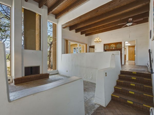 136 Ridgecrest Drive , Santa Fe, NM 87505