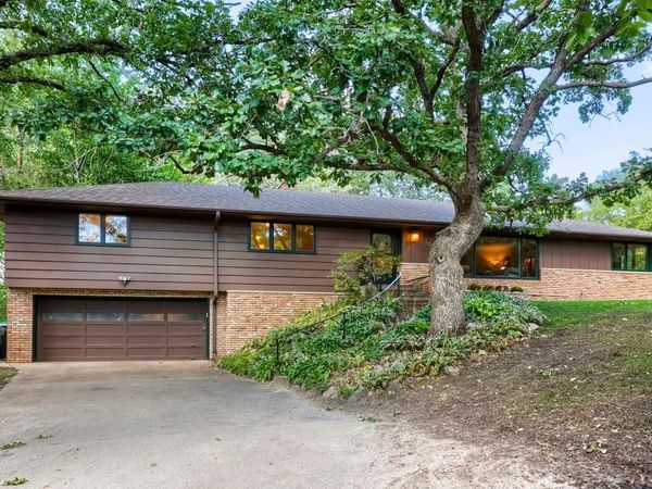 332 Floral Drive W, Shoreview, MN 55126