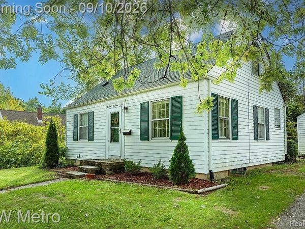 1305 Collegewood Street , Ypsilanti, Mi 48197
