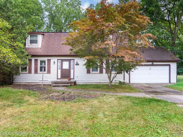 21467 Jewell Court , Grosse Ile Township, Mi 48138