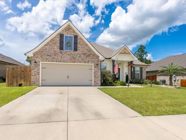 4608 Jayhawk Drive, Crestview, FL 32539