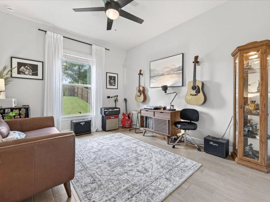 Property Image 44