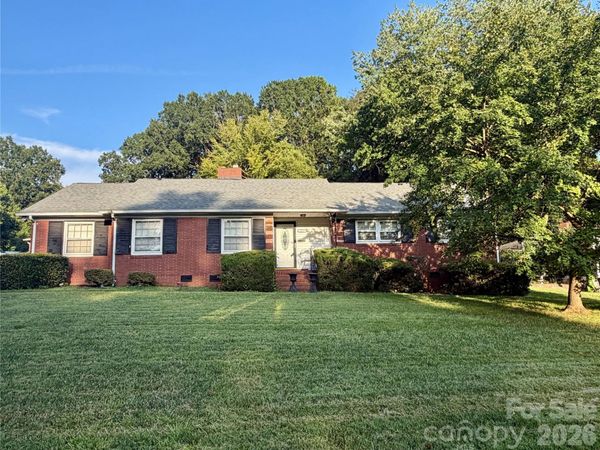332 Fannie Circle, Charlotte, NC 28205