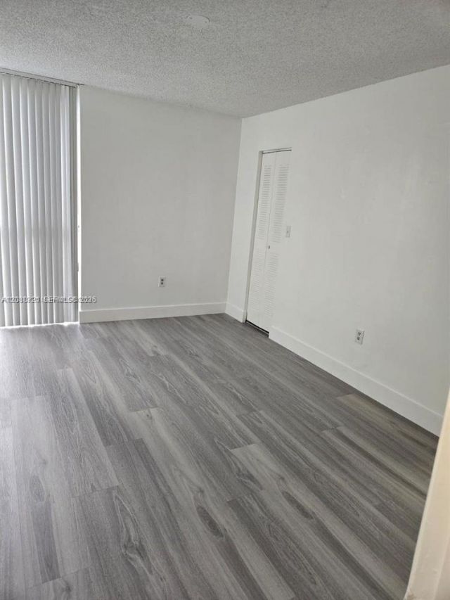 6955 NW 186th St , Unit F205, Hialeah, FL 33015 Photo