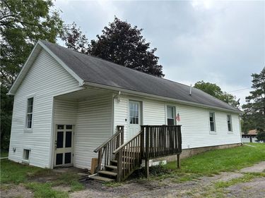 41 South Avenue , Bloomfield, NY 14469