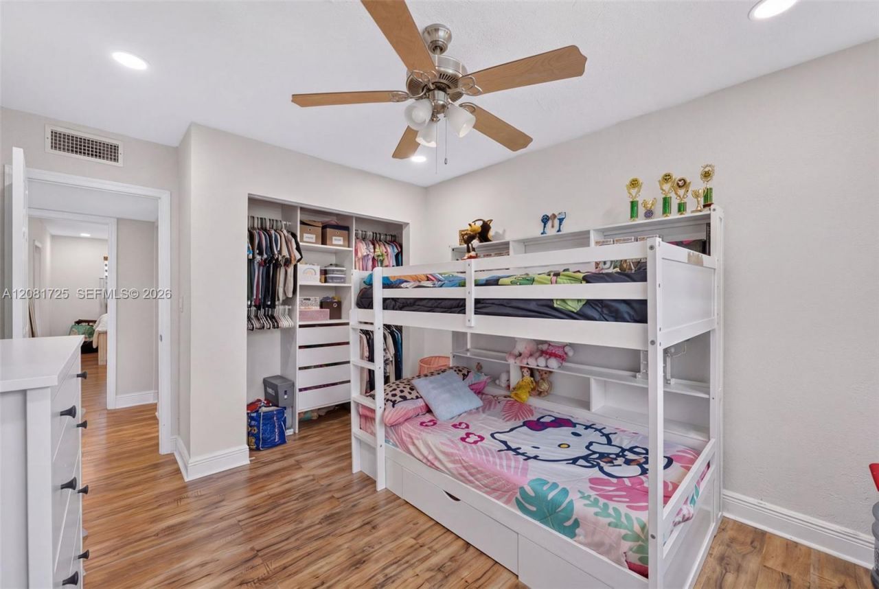 6965 W 2nd Way , Hialeah, FL 33014 Photo