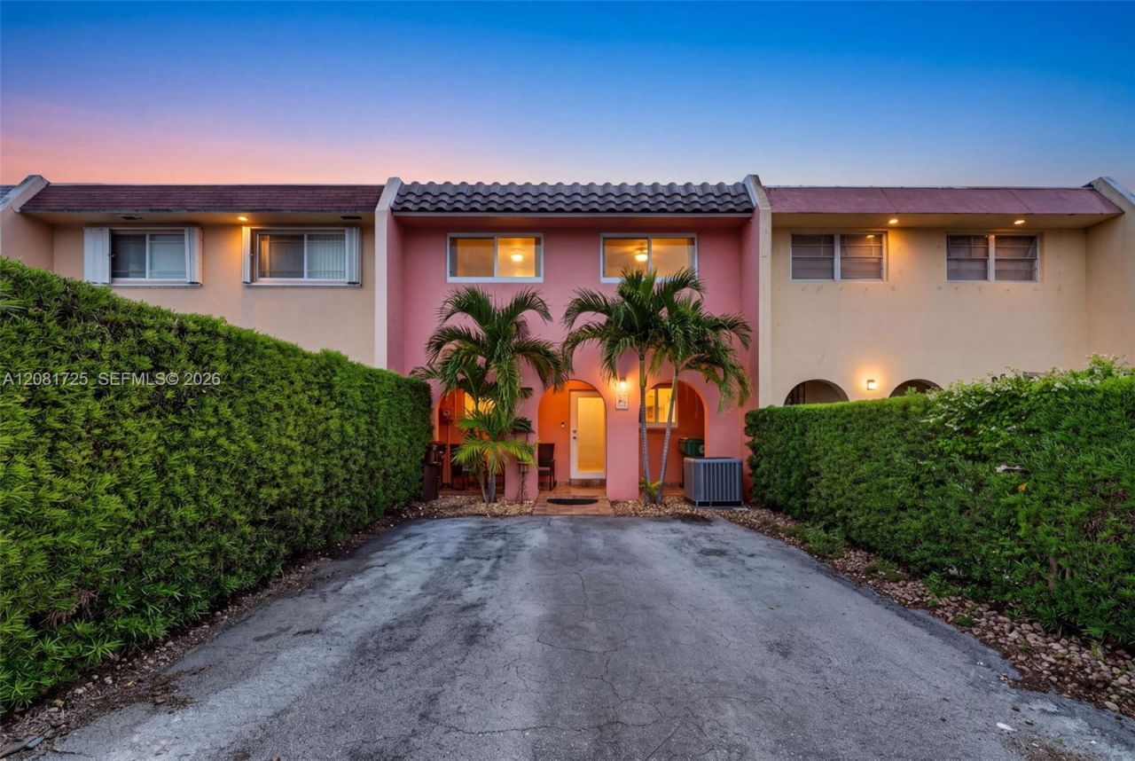 6965 W 2nd Way , Hialeah, FL 33014 Photo