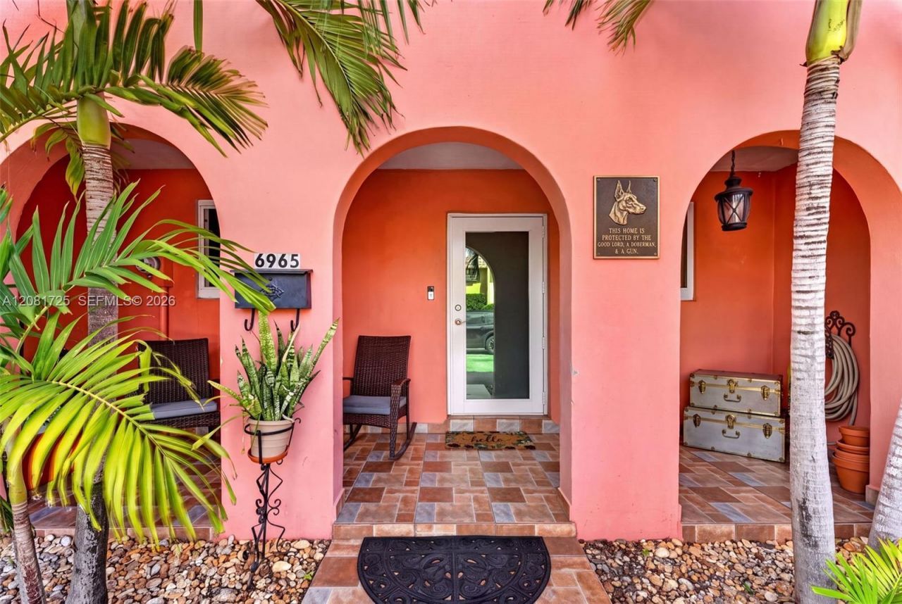 6965 W 2nd Way , Hialeah, FL 33014 Photo