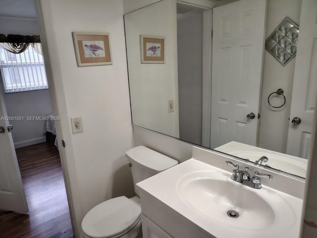 201 178th Dr , Unit 438, Sunny Isles Beach, FL 33160 Photo