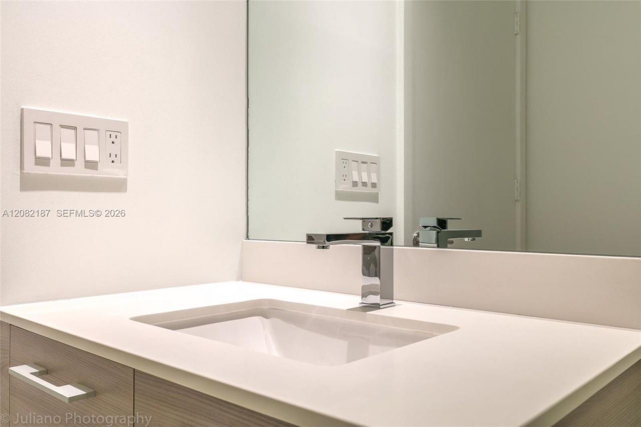 1300 S Miami Ave, Unit PH5101, Miami, FL 33130 Photo