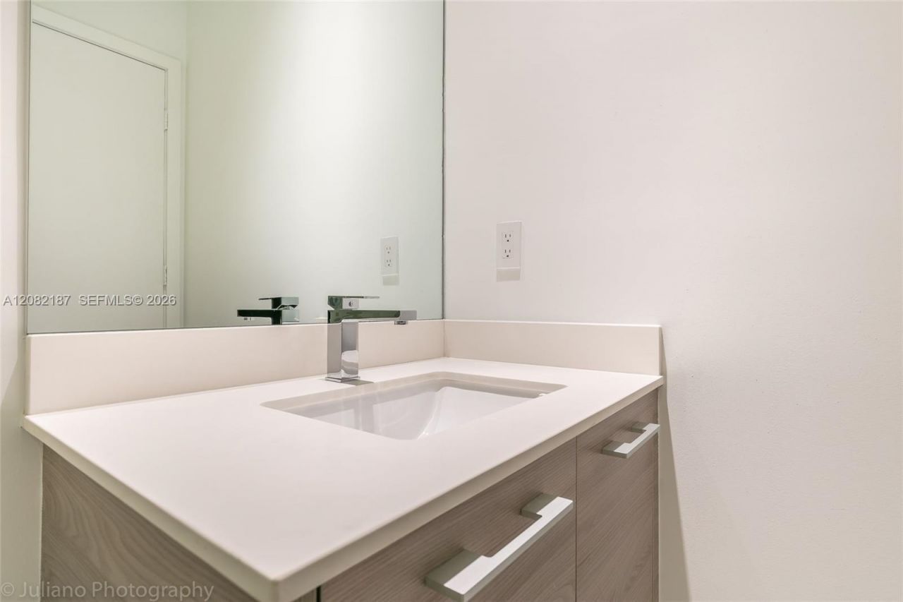 1300 S Miami Ave, Unit PH5101, Miami, FL 33130 Photo