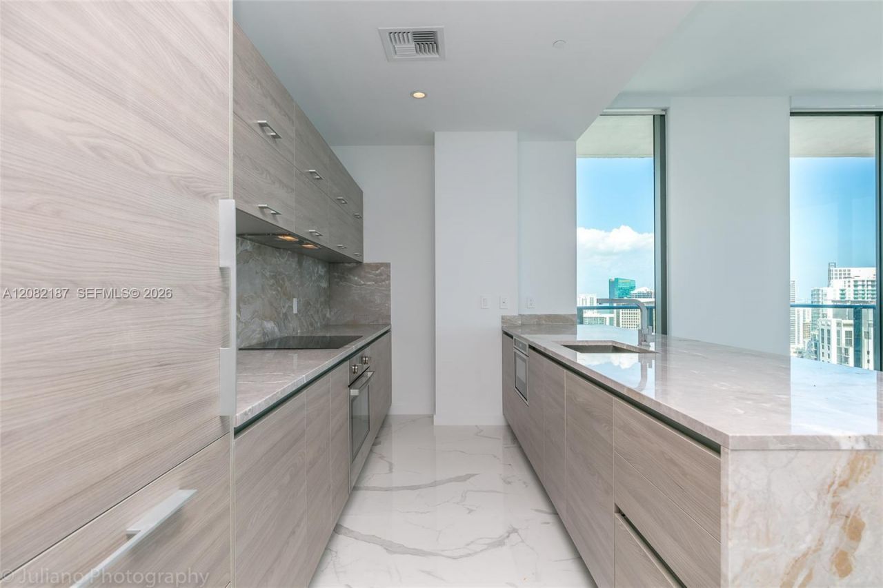 1300 S Miami Ave, Unit PH5101, Miami, FL 33130 Photo