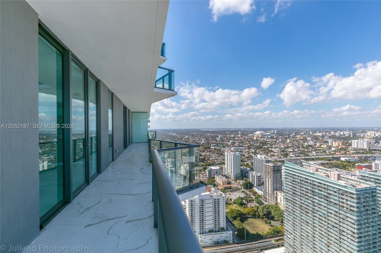 1300 S Miami Ave, Unit PH5101, Miami, FL 33130 Photo