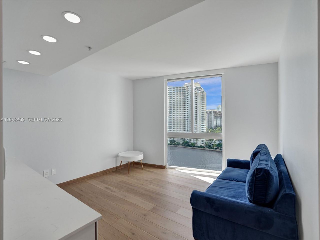 325 S Biscayne Blvd, Unit 1423, Miami, FL 33131 Photo