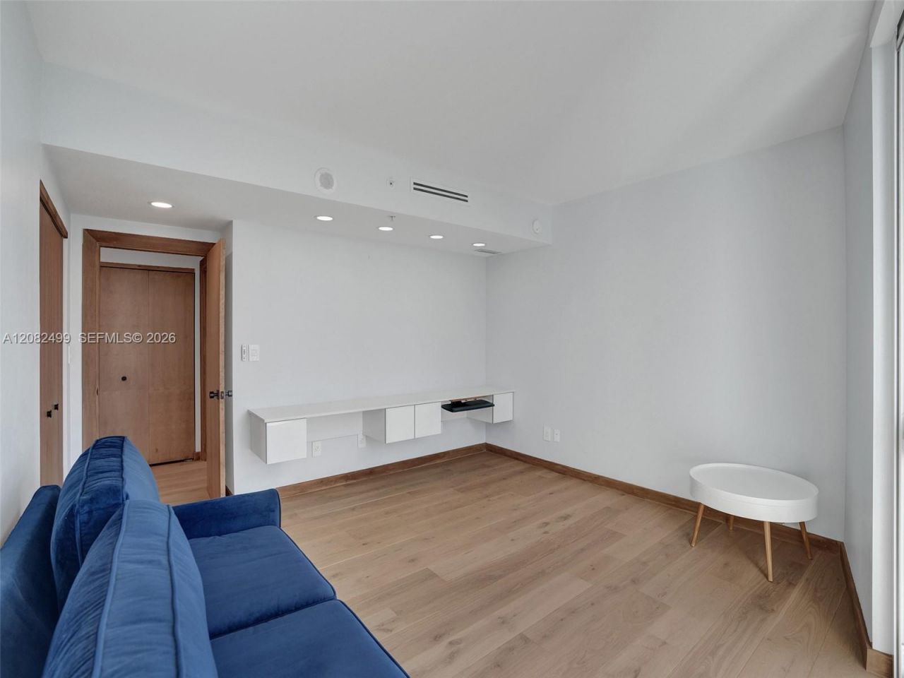 325 S Biscayne Blvd, Unit 1423, Miami, FL 33131 Photo