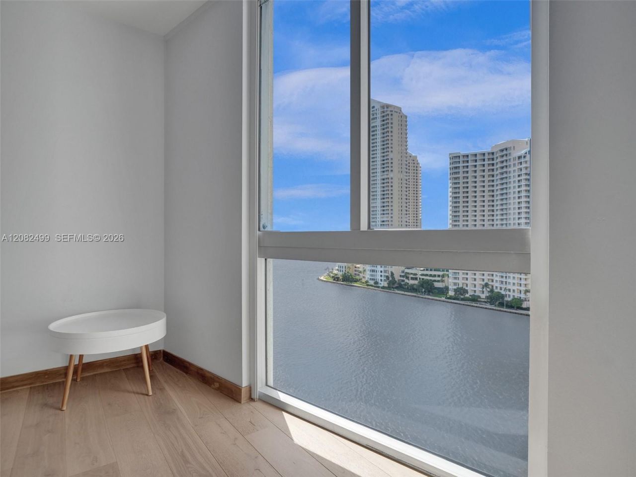 325 S Biscayne Blvd, Unit 1423, Miami, FL 33131 Photo