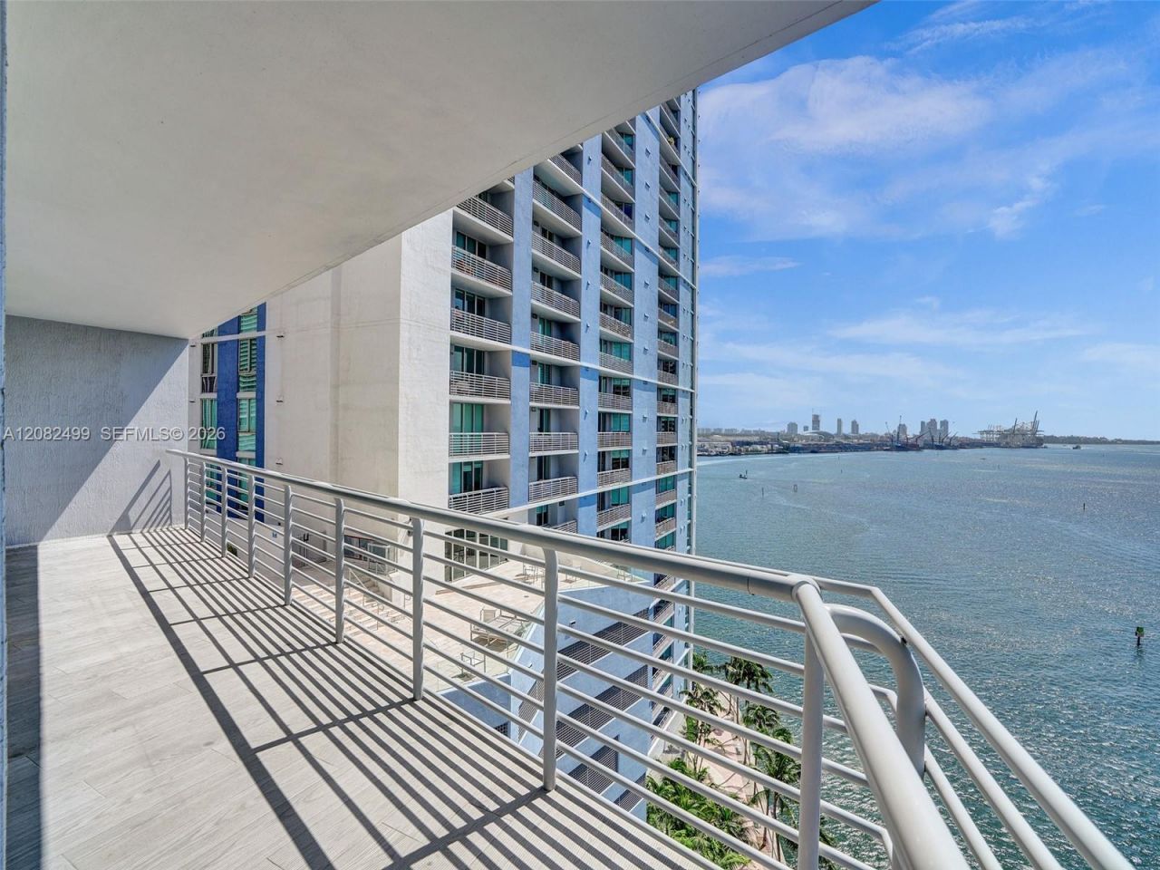 325 S Biscayne Blvd, Unit 1423, Miami, FL 33131 Photo