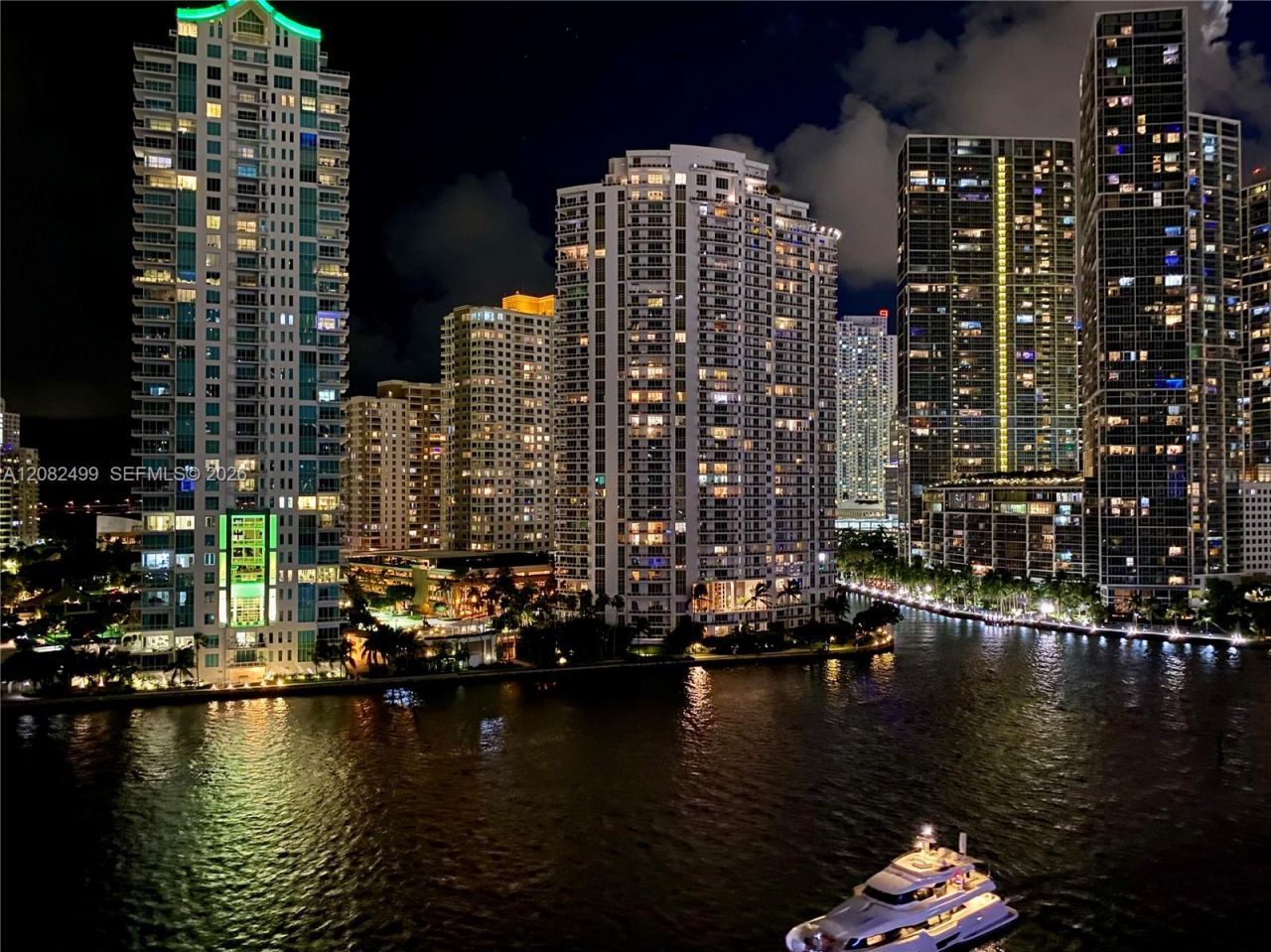 325 S Biscayne Blvd, Unit 1423, Miami, FL 33131 Photo