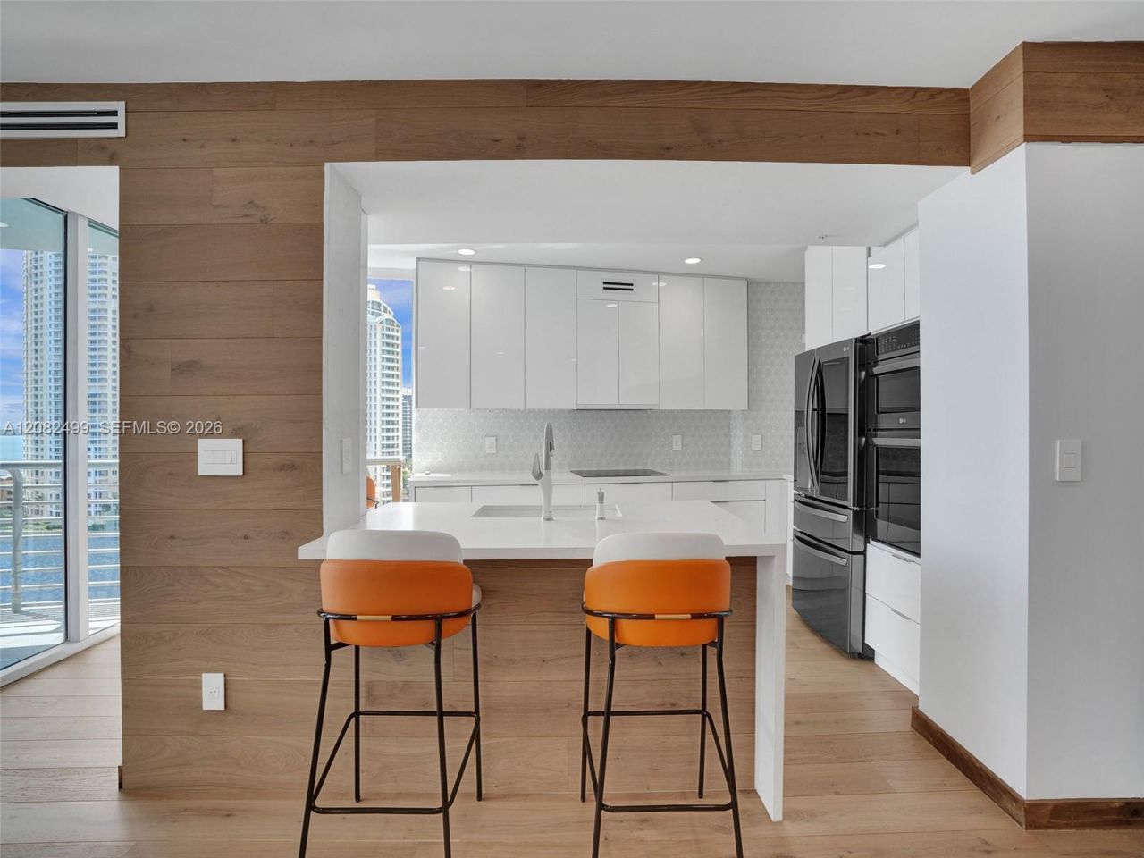 325 S Biscayne Blvd, Unit 1423, Miami, FL 33131 Photo