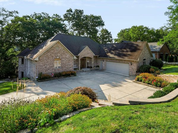 7511 S Poplar Point Drive, Trafalgar, IN 46181
