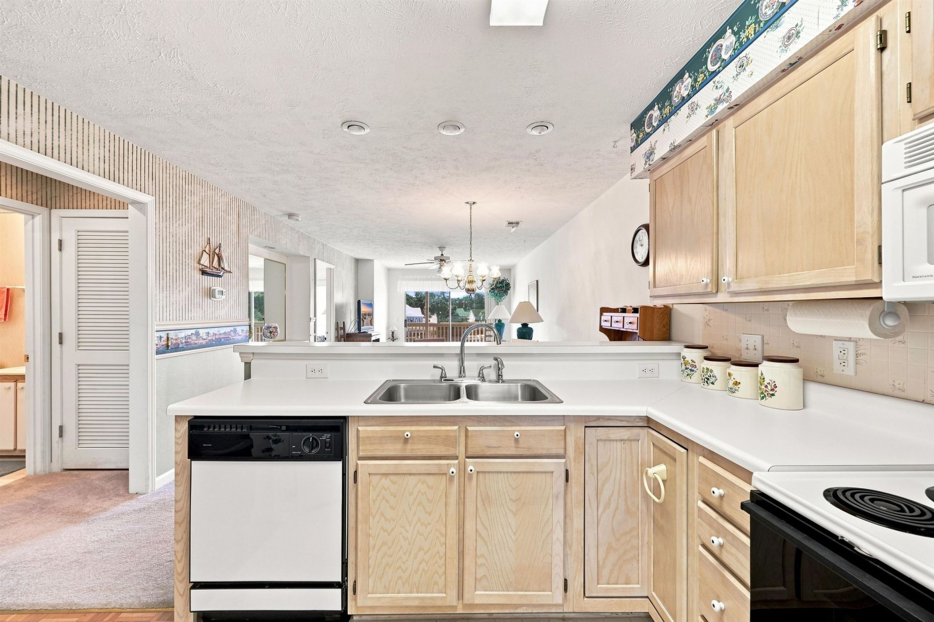 616 Waterway Village Blvd.  Photo 6