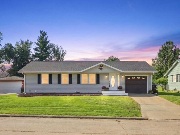11 Rainbo Drive, Keokuk, IA 52632