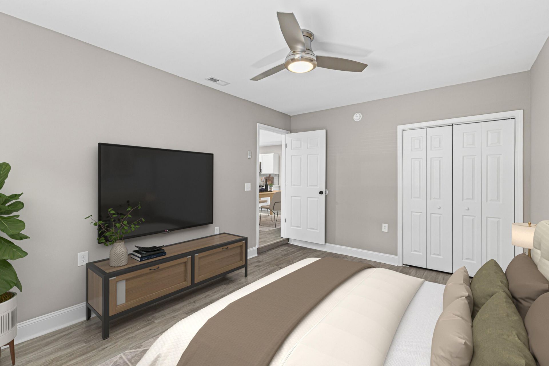 305 Elliott Drive Photo 16