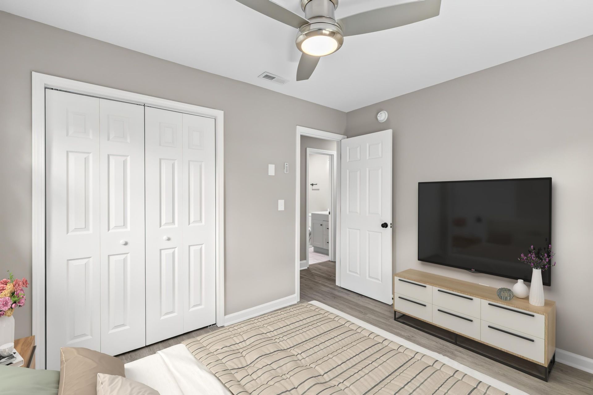 305 Elliott Drive Photo 25
