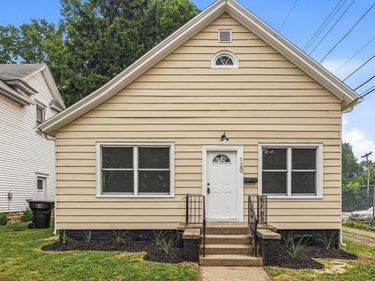 120 N Frances Street, South Bend, IN 46617