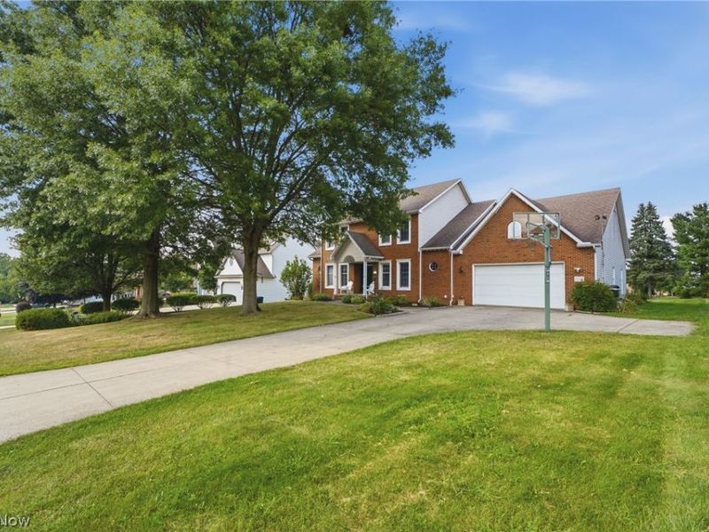 2771 Missenden Street NW, North Canton, OH 44720 Photo 3