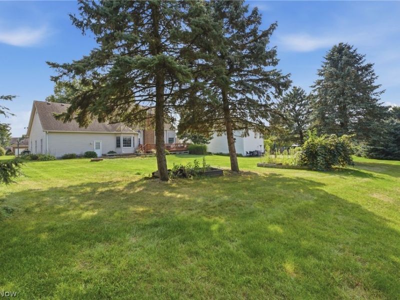 2771 Missenden Street NW, North Canton, OH 44720 Photo 9