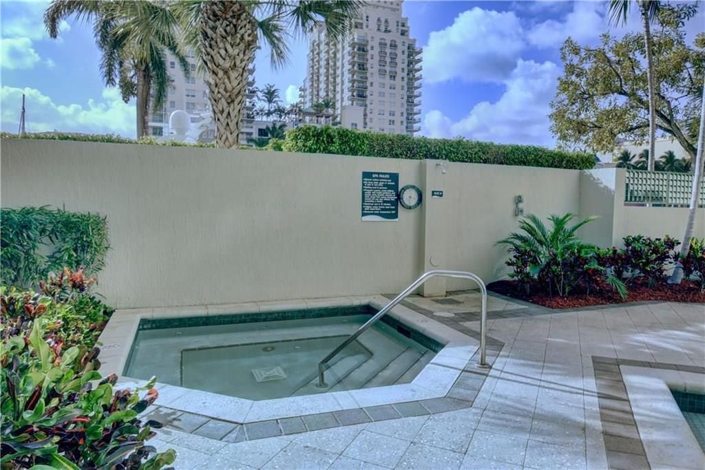 401 SW 4th Avenue, Unit 808, Fort Lauderdale, FL 33315 Photo