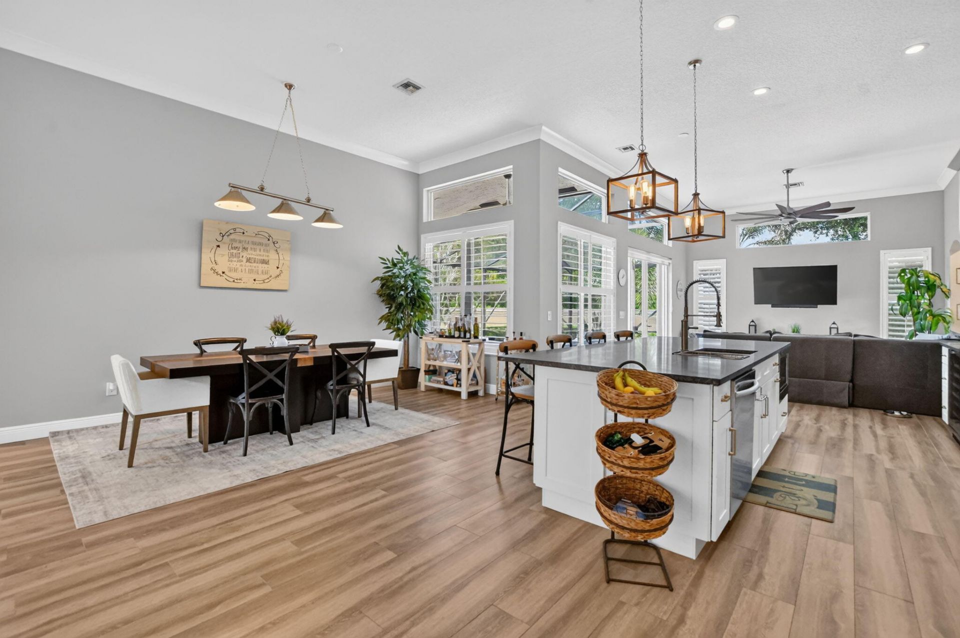 10 Lake Eden Drive, Boynton Beach, FL 33435 Photo