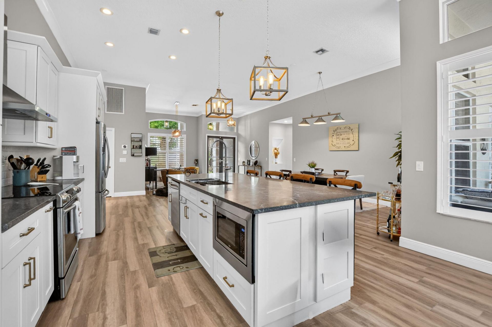 10 Lake Eden Drive, Boynton Beach, FL 33435 Photo