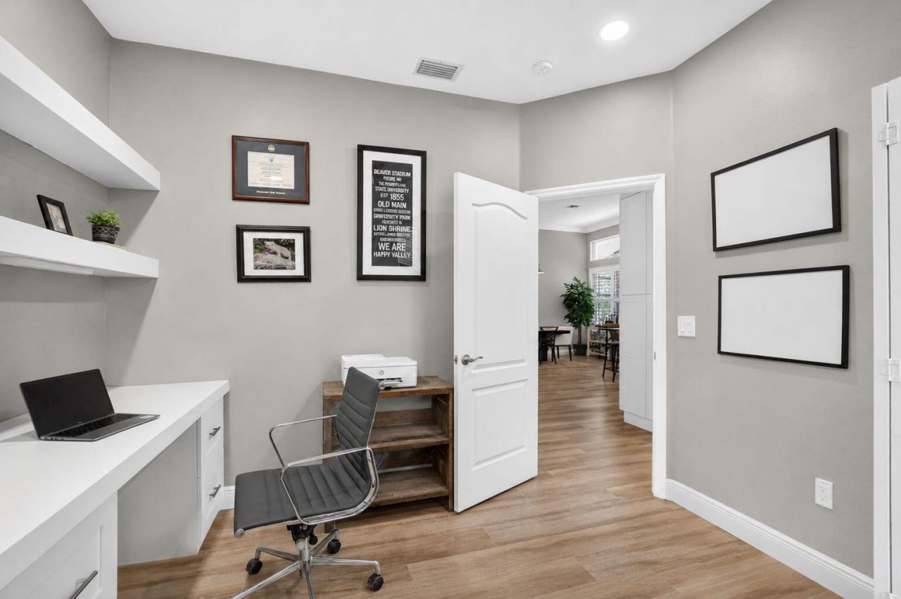 10 Lake Eden Drive, Boynton Beach, FL 33435 Photo