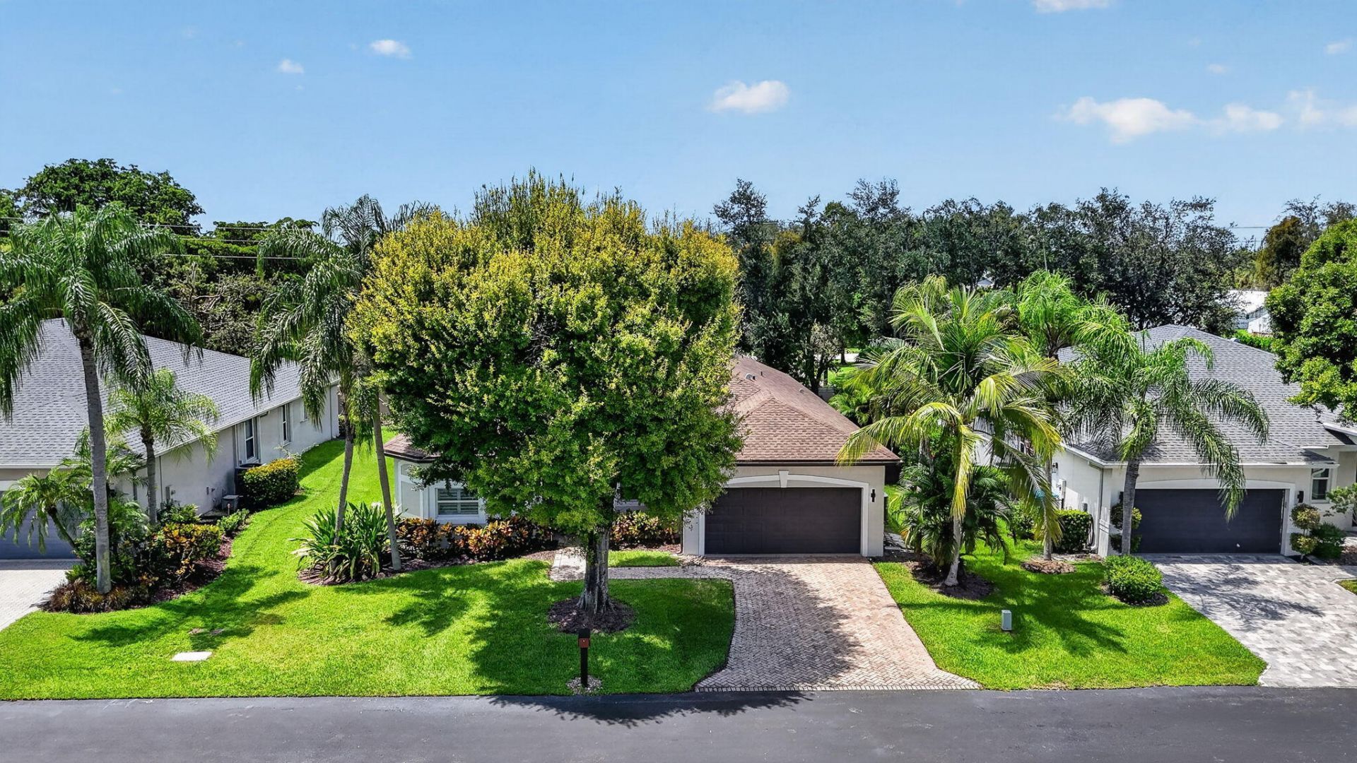 10 Lake Eden Drive, Boynton Beach, FL 33435 Photo