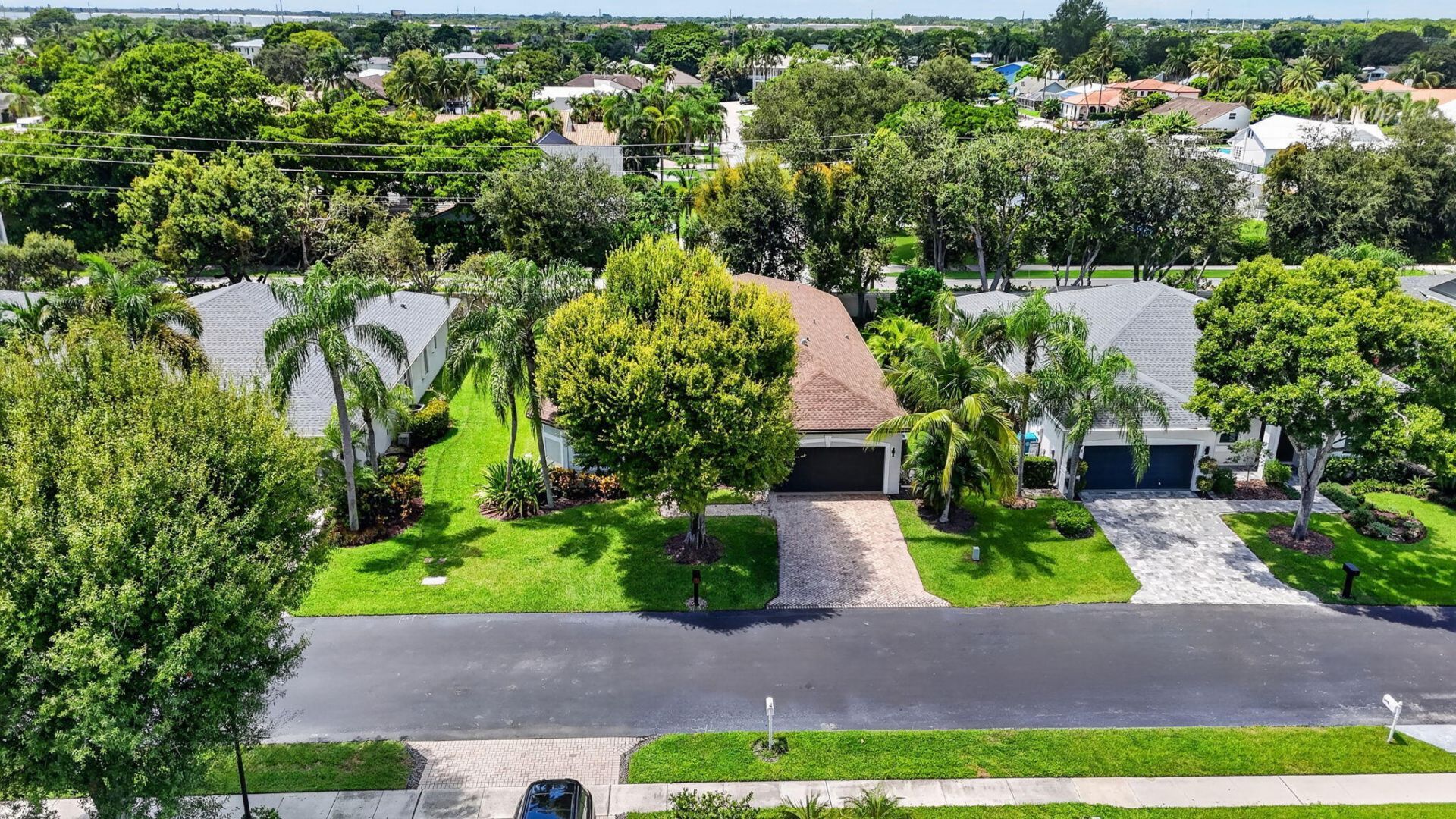 10 Lake Eden Drive, Boynton Beach, FL 33435 Photo