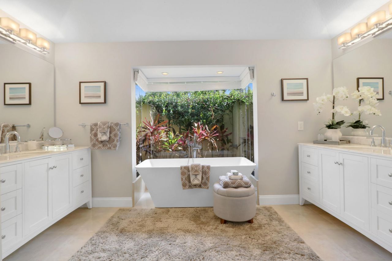 156 Thornton Drive, Palm Beach Gardens, FL 33418 Photo