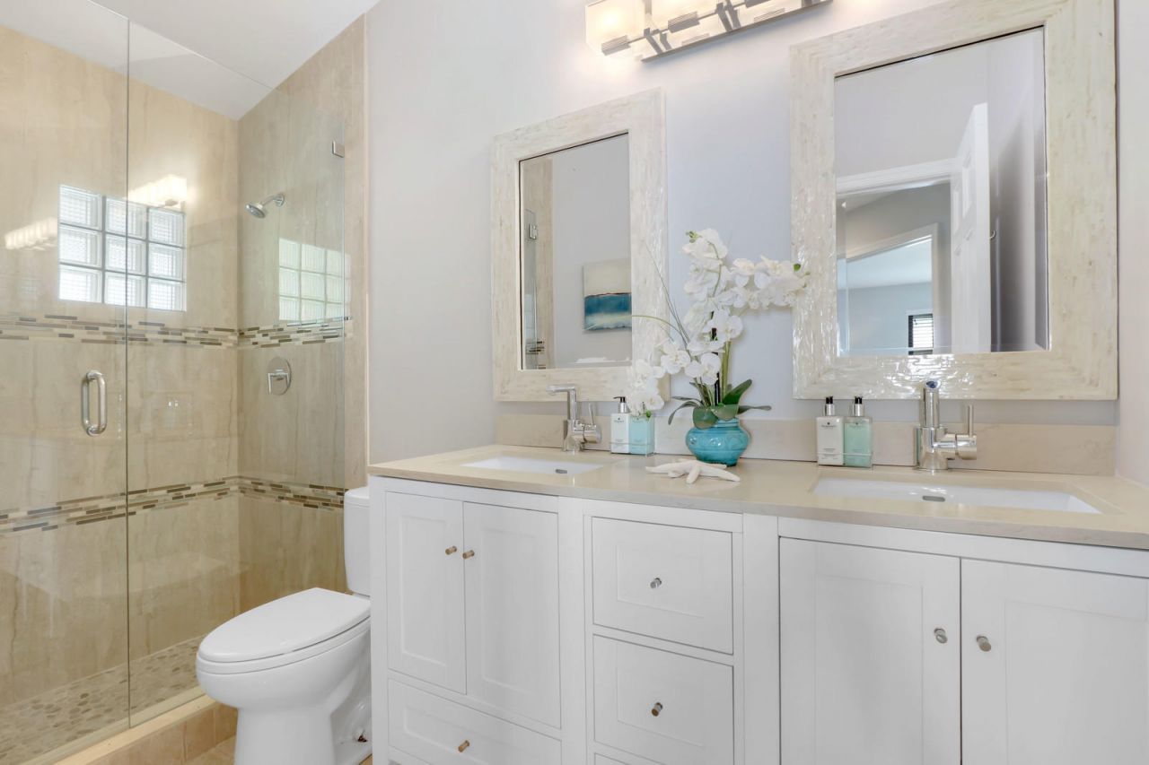 156 Thornton Drive, Palm Beach Gardens, FL 33418 Photo