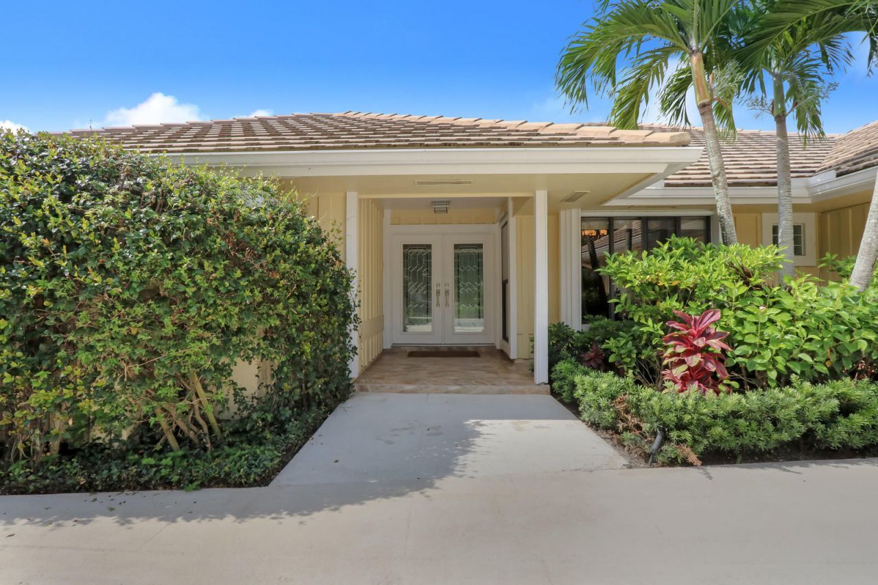 156 Thornton Drive, Palm Beach Gardens, FL 33418 Photo