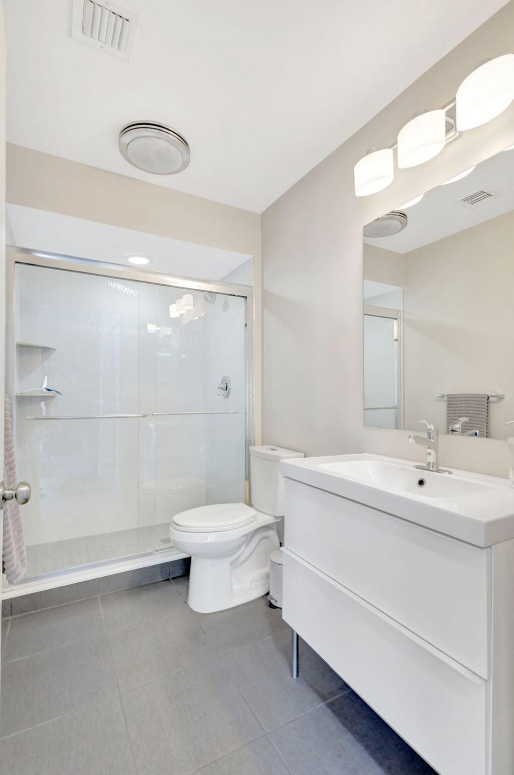 363 Prestwick Circle, Unit 1, Palm Beach Gardens, FL 33418 Photo